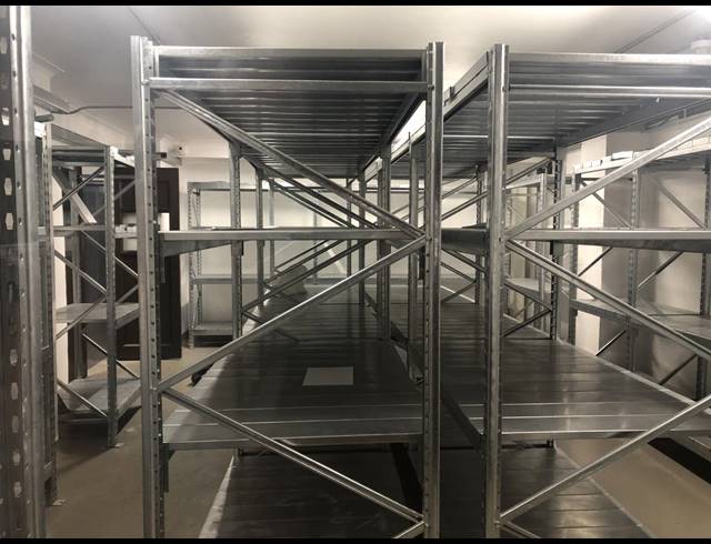 2,109M² FACTORY TO LET IN EPPING INDUSTRIAL